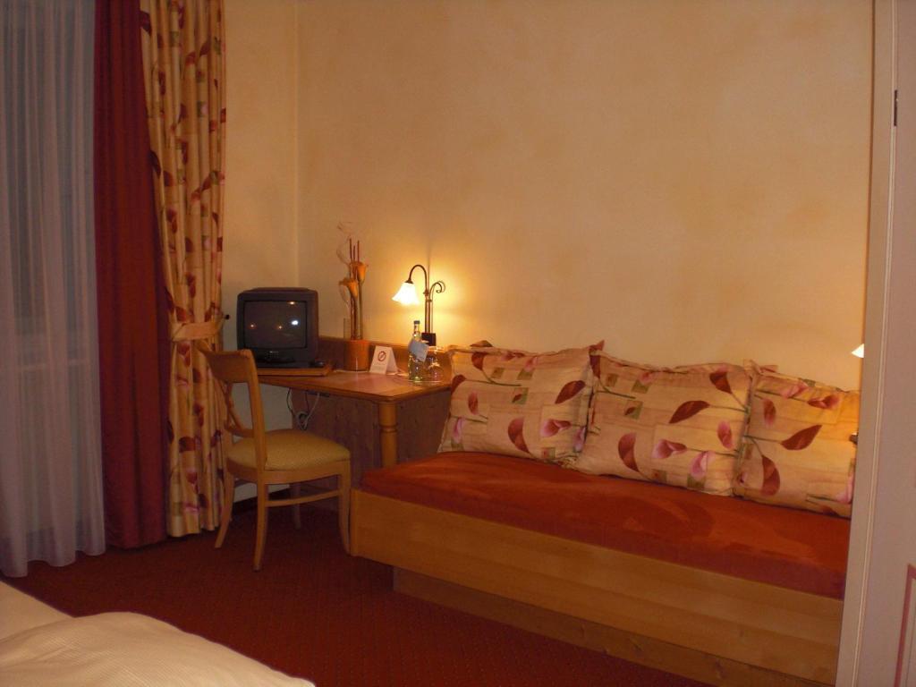 Hotel-Restaurant Schieble Kenzingen Szoba fotó